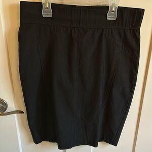 Frank Lyman black stretchy pencil skirt, size 10